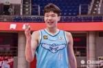静雨：杨瀚森25年被NBA球队选中的前景非常乐观 他今年有长足进步